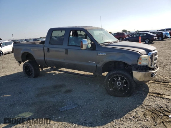 2007 Ford F-250 XL z VIN 1FTSW21P67EB24138, wystawiony jako Copart lot #54596935 z przebiegiem Nie podano mil oraz Szkoda całkowita • Salvage title. Historia ofert i sprzedaży dostępna na DreamBid. Obrazek 4.