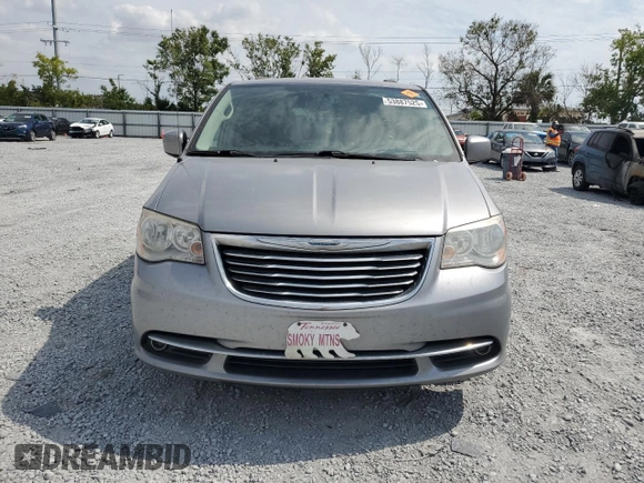2015 Chrysler Town & Country Touring with VIN 2C4RC1BG1FR545105, listed as a Copart auction lot 53887525 with 211,691 mi miles and Salvage Title. Bid and sale history available at carsss.com. Image 5.
