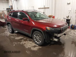 2019 Jeep Cherokee Latitude Plus with VIN 1C4PJMLB2KD198561, listed as a IAAI auction lot 41731691 with 71,129 mi miles. Bid and sale history available at carsss.com. Image 1.