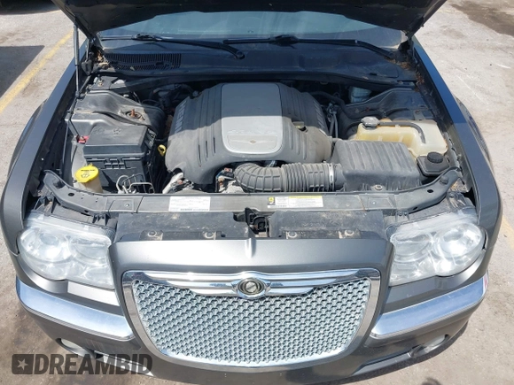 2008 Chrysler 300 C Hemi with VIN 2C3LA63H18H172015, listed as a IAAI auction lot 42055764 with 130,915 mi miles. Bid and sale history available at carsss.com. Image 10.
