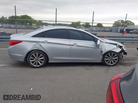 2011 Hyundai Sonata Limited with VIN 5NPEC4AB8BH242013, listed as a IAAI auction lot 41993424 with 120,913 mi miles and . Bid and sale history available at DreamBid. Image 12.
