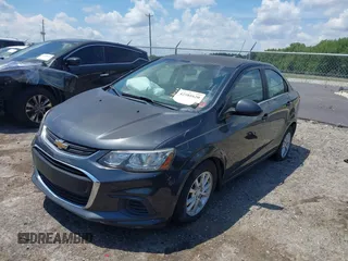 2017 Chevrolet Sonic LT z VIN 1G1JD5SB6H4154391, wystawiony jako IAAI lot #42581620 z przebiegiem 83 073 mil mil oraz . Historia ofert i sprzedaży dostępna na DreamBid. Obrazek 18.