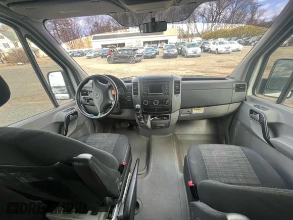 2016 Mercedes-Benz Sprinter with VIN WD4PE7DD2GP225209, listed as a Copart auction lot 48511005 with 164,719 mi miles and Clean Title. Bid and sale history available at DreamBid. Image 5.