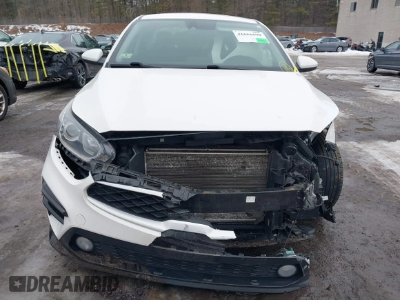 2020 Kia Forte LXS with VIN 3KPF24AD6LE246625, listed as a IAAI auction lot 41661690 with 93,524 mi miles and . Bid and sale history available at carsss.com. Image 19.