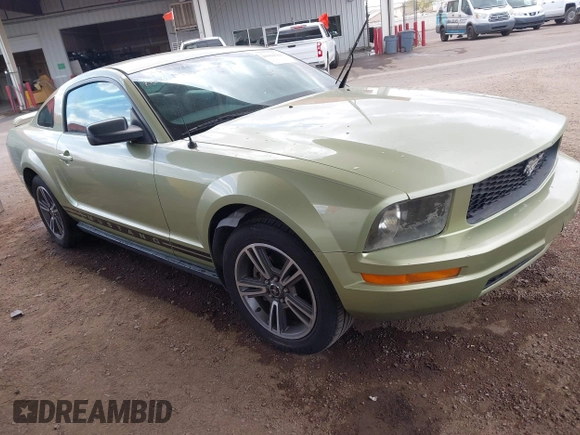 2006 Ford Mustang Standard with VIN 1ZVFT80NX65150735, listed as a IAAI auction lot 41950763 with 128,881 mi miles. Bid and sale history available at carsss.com. Image 1.