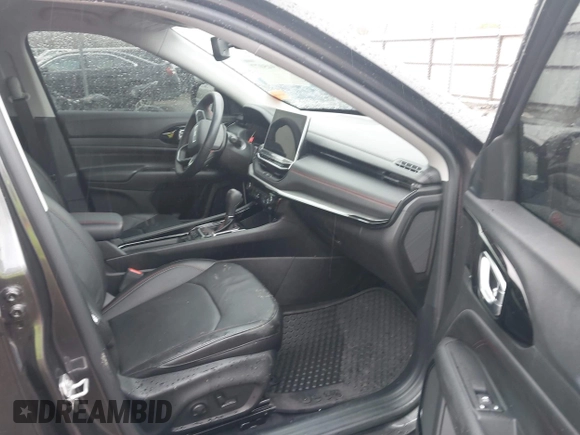 2022 Jeep Compass Trailhawk with VIN 3C4NJDDBXNT206118, listed as a IAAI auction lot 41945077 with 7,785 mi miles and . Bid and sale history available at DreamBid. Image 5.