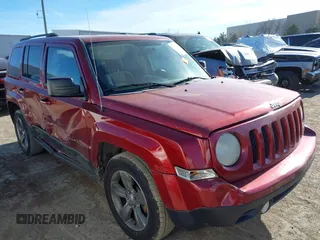 2013 Jeep Patriot Sport z VIN 1C4NJPBB9DD122011, wystawiony jako IAAI lot #41273397 z przebiegiem 185 036 mil mil oraz . Historia ofert i sprzedaży dostępna na DreamBid. Obrazek 1.
