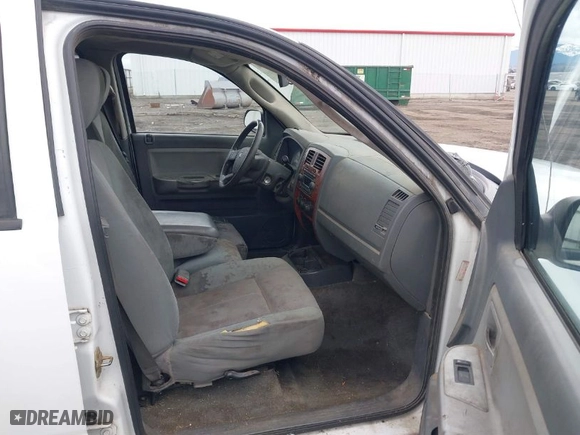 2005 Dodge Dakota SLT with VIN 1D7HW48K85S225394, listed as a IAAI auction lot 41718760 with 227,062 mi miles. Bid and sale history available at carsss.com. Image 5.