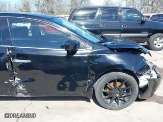 2014 Nissan Sentra SV with VIN 3N1AB7AP3EY216041, listed as a IAAI auction lot 41646043 with 132,008 mi miles. Bid and sale history available at carsss.com. Image 21.