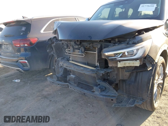2018 Infiniti QX80 with VIN JN8AZ2NE0J9195724, listed as a IAAI auction lot 41778410 with 137,315 mi miles and . Bid and sale history available at DreamBid. Image 6.