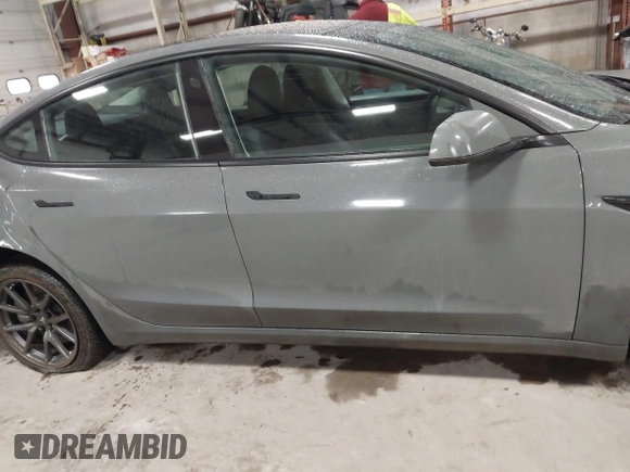 2018 Tesla Model 3 Long Range Battery with VIN 5YJ3E1EB8JF113566, listed as a IAAI auction lot 41726484 with 91,255 mi miles and . Bid and sale history available at DreamBid. Image 13.