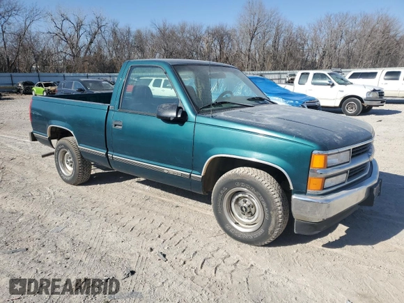 1996 Chevrolet Silverado 1500 with VIN 1GCEC14W4TZ212093, listed as a Copart auction lot 88903845 with 195,672 mi miles and Salvage Title. Bid and sale history available at DreamBid. Image 4.