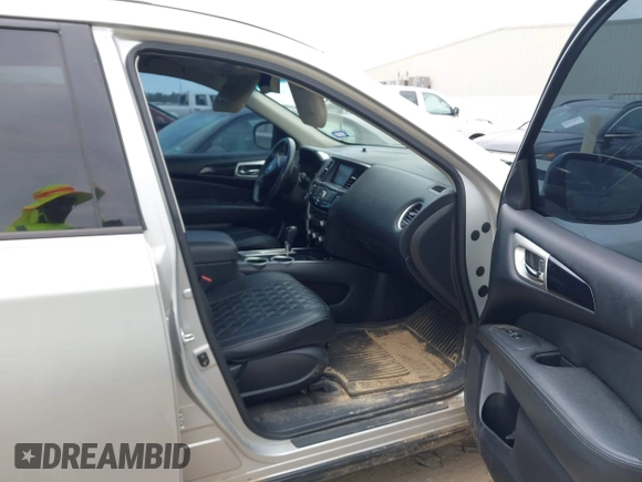 2013 Nissan Pathfinder SL z VIN 5N1AR2MN8DC649752, wystawiony jako IAAI lot #42045745 z przebiegiem 181 931 mil mil oraz . Historia ofert i sprzedaży dostępna na DreamBid. Obrazek 5.