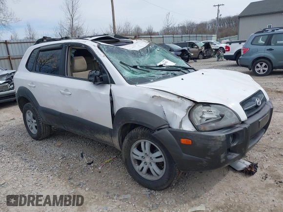 2006 Hyundai Tucson GLS with VIN KM8JN72D26U322893, listed as a IAAI auction lot 41882842 with 116,972 mi miles. Bid and sale history available at carsss.com. Image 1.