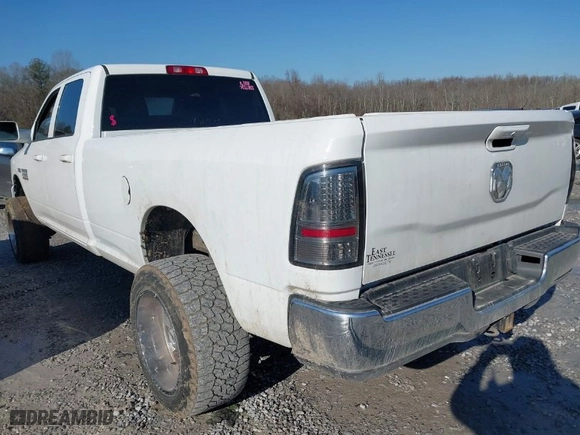 2018 Ram 2500 Tradesman with VIN 3C6UR5HJ0JG216906, listed as a IAAI auction lot 41409441 with 122,401 mi miles. Bid and sale history available at carsss.com. Image 3.
