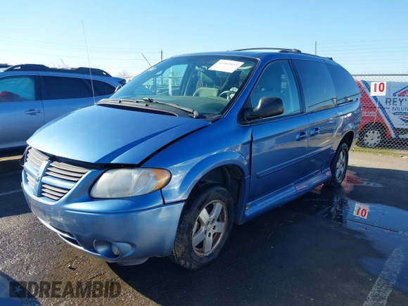 2007 Dodge Grand Caravan SXT with VIN 2D4GP44LX7R313906, listed as a IAAI auction lot 41402653 with 82,315 mi miles and . Bid and sale history available at DreamBid. Image 17.