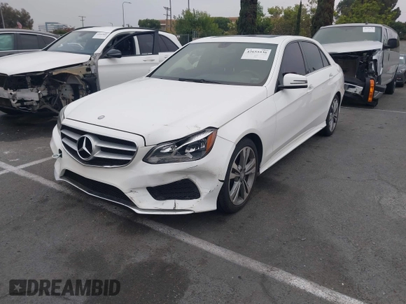 2014 Mercedes-Benz E 350 Sport с VIN WDDHF5KB2EA811464, выставлен на аукционе IAAI как лот 42655536 с пробегом 85 598 миль миль и . История ставок и продаж доступна на DreamBid. Изображение 17.