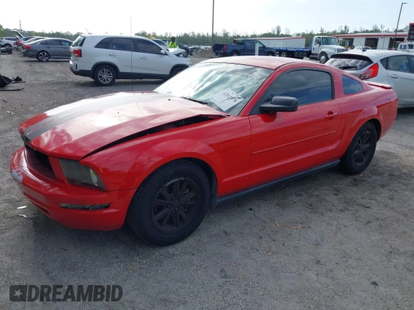 2008 Ford Mustang Deluxe with VIN 1ZVHT80N885207607, listed as a IAAI auction lot 42012378 with 147,346 mi miles. Bid and sale history available at carsss.com. Image 18.