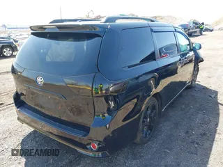 2015 Toyota Sienna SE with VIN 5TDXK3DC4FS581586, listed as a IAAI auction lot 41893274 with 263,577 mi miles. Bid and sale history available at carsss.com. Image 4.