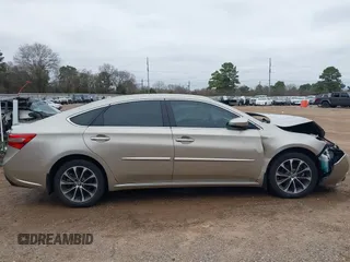 2018 Toyota Avalon XLE with VIN 4T1BK1EB5JU268101, listed as a IAAI auction lot 41470858 with 31,720 mi miles and . Bid and sale history available at DreamBid. Image 13.