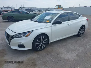 2020 Nissan Altima SR z VIN 1N4BL4CV8LC275140, wystawiony jako IAAI lot #42050885 z przebiegiem 61 198 mil mil oraz . Historia ofert i sprzedaży dostępna na DreamBid. Obrazek 17.