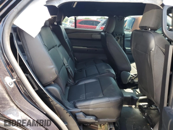 2022 Ford Police Interceptor Utility z VIN 1FM5K8AB4NGC24431, wystawiony jako Copart lot #66614844 z przebiegiem 27 336 mil mil oraz Szkoda całkowita • Salvage title. Historia ofert i sprzedaży dostępna na DreamBid. Obrazek 10.