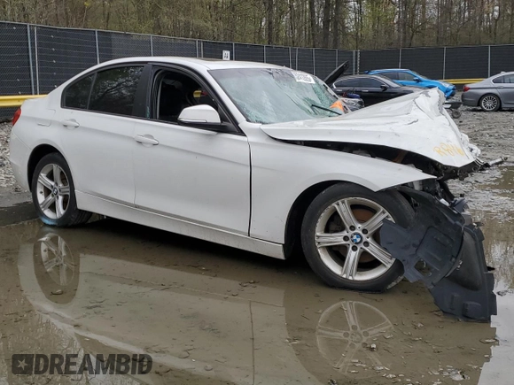 2012 BMW 3 Series 328i с VIN WBA3C1C51CF433150, выставлен на аукционе Copart как лот 52412865 с пробегом Не указан миль и Списание • Salvage title. История ставок и продаж доступна на DreamBid. Изображение 4.