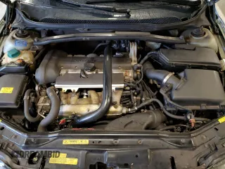 2004 Volvo V70 XC Cross Country с VIN YV1SZ59H341164275, выставлен на аукционе Copart как лот 59585995 с пробегом 215 123 миль миль и Списание • Salvage title. История ставок и продаж доступна на DreamBid. Изображение 12.