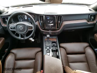 2018 Volvo XC60 Inscription with VIN YV4102RL9J1086172, listed as a Copart auction lot 68885162 with 96,375 mi miles. Bid and sale history available at carsss.com. Image 8.