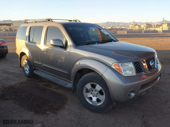 2006 Nissan Pathfinder SE with VIN 5N1AR18U96C642498, listed as a IAAI auction lot 41609920 with 170,256 mi miles. Bid and sale history available at carsss.com. Image 1.