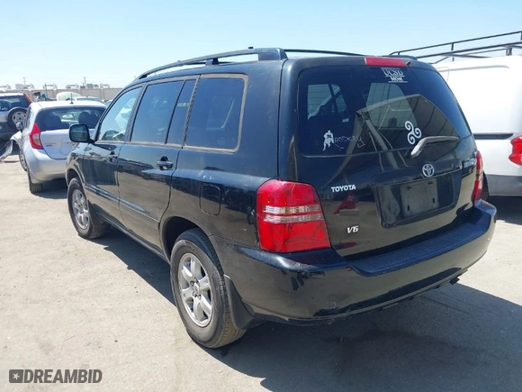 2002 Toyota Highlander with VIN JTEGF21A020031795, listed as a IAAI auction lot 41866834 with 184,789 mi miles. Bid and sale history available at carsss.com. Image 3.