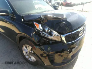 2019 Kia Sorento LX with VIN 5XYPG4A33KG538926, listed as a IAAI auction lot 41800638 with 72,175 mi miles. Bid and sale history available at carsss.com. Image 6.
