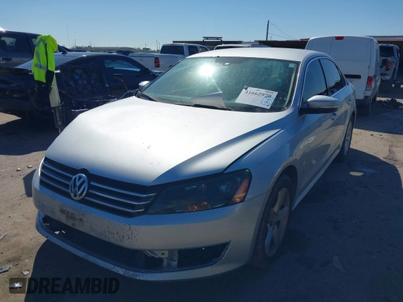 2013 Volkswagen Passat SE w/Sunroof with VIN 1VWBH7A34DC003147, listed as a IAAI auction lot 41662970 with 153,897 mi miles. Bid and sale history available at carsss.com. Image 17.