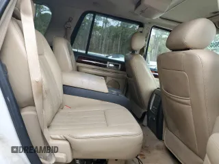 2006 Lincoln Navigator Luxury with VIN 5LMFU28556LJ01853, listed as a Copart auction lot 85829494 with 160,523 mi miles and Clean Title. Bid and sale history available at carsss.com. Image 11.