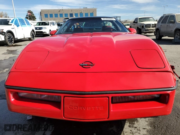 1985 Chevrolet Corvette z VIN 1G1YY0784F5120783, wystawiony jako Copart lot #49300085 z przebiegiem 48 620 mil mil oraz Czysty tytuł • Clean title. Historia ofert i sprzedaży dostępna na DreamBid. Obrazek 5.