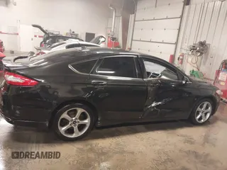 2015 Ford Fusion SE with VIN 3FA6P0H93FR171381, listed as a IAAI auction lot 41169278 with 145,897 mi miles. Bid and sale history available at carsss.com. Image 13.