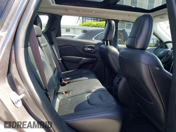 2019 Jeep Cherokee Limited with VIN 1C4PJMDX5KD133083, listed as a Copart auction lot 56019635 with 83,370 mi miles and Non repairable. Bid and sale history available at DreamBid. Image 11.