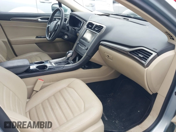 2013 Ford Fusion SE Hybrid with VIN 3FA6P0LUXDR339767, listed as a IAAI auction lot 41920621 with 135,274 mi miles. Bid and sale history available at carsss.com. Image 5.