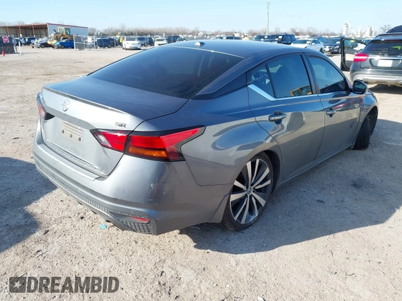 2021 Nissan Altima 2.5 SR with VIN 1N4BL4CV7MN386445, listed as a IAAI auction lot 41223978 with 65,945 mi miles. Bid and sale history available at carsss.com. Image 4.