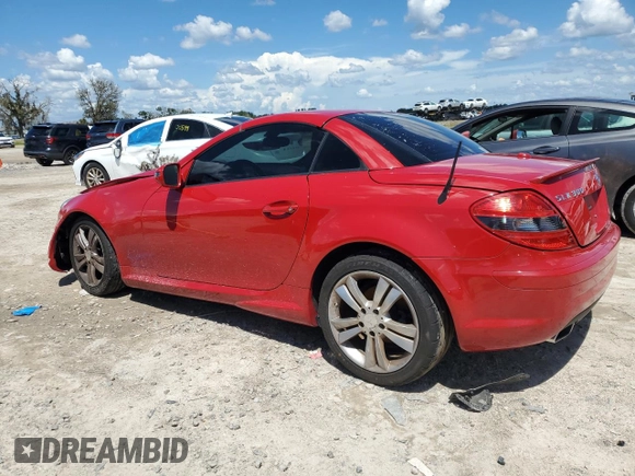 2011 Mercedes-Benz SLK 300 z VIN WDBWK5EA6BF241207, wystawiony jako Copart lot #69335134 z przebiegiem 60 535 mil mil oraz Nie do naprawy • Non repairable. Historia ofert i sprzedaży dostępna na DreamBid. Obrazek 2.