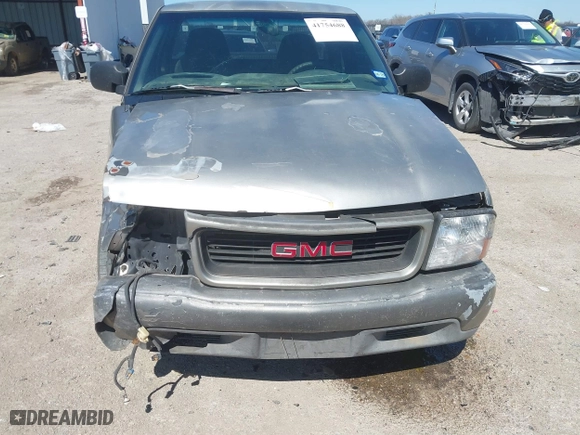 2001 GMC Sonoma SLS w/1SG Pkg with VIN 1GTCS19W218143006, listed as a IAAI auction lot 41754688 with 159,375 mi miles. Bid and sale history available at carsss.com. Image 6.