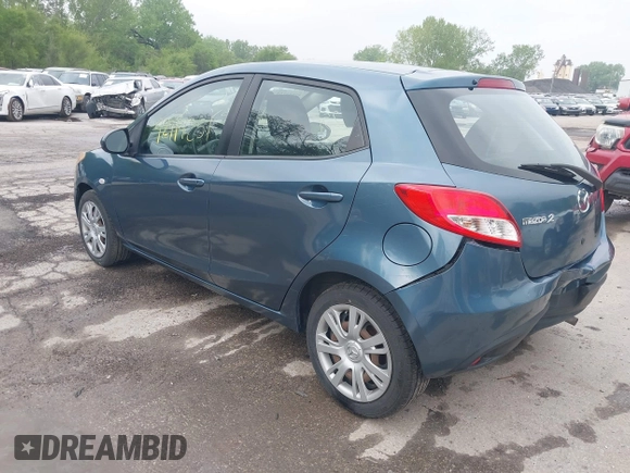 2014 Mazda 2 Sport z VIN JM1DE1KYXE0172636, wystawiony jako IAAI lot #42114251 z przebiegiem 129 346 mil mil oraz . Historia ofert i sprzedaży dostępna na DreamBid. Obrazek 3.