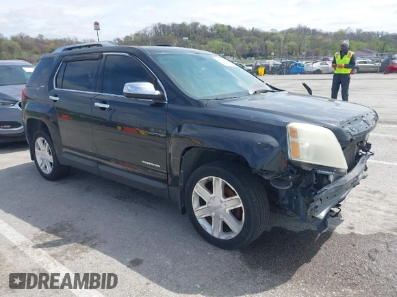2011 GMC Terrain SLT-2 with VIN 2CTFLXE55B6400343, listed as a IAAI auction lot 41917669 with 202,865 mi miles. Bid and sale history available at carsss.com. Image 1.
