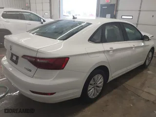 2020 Volkswagen Jetta S with VIN 3VWN57BU3LM091943, listed as a IAAI auction lot 41292319 with 83,995 mi miles. Bid and sale history available at carsss.com. Image 4.