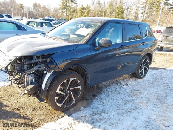 2024 Mitsubishi Outlander SE with VIN JA4J4VA82RZ056194, listed as a IAAI auction lot 41408423 with 2,138 mi miles. Bid and sale history available at carsss.com. Image 21.