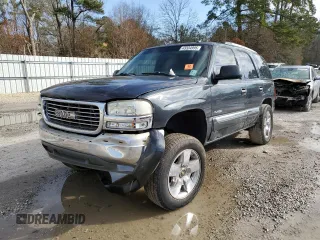 2005 GMC Yukon SLT with VIN 1GKEC13V35J226128, listed as a Copart auction lot 43334995 with 0 mi miles and Salvage Title. Bid and sale history available at carsss.com. Image 1.