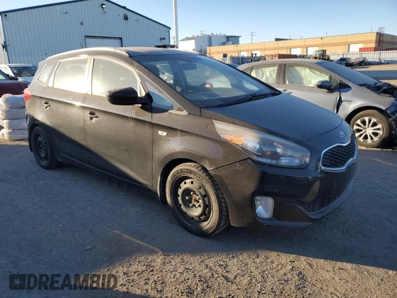 2014 Kia Rondo LX with VIN KNAHT8A36E7029211, listed as a Copart auction lot 41401505 with 172,257 mi miles and Clean Title. Bid and sale history available at carsss.com. Image 4.