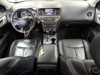 2019 Nissan Pathfinder SV z VIN 5N1DR2MN5KC578620, wystawiony jako Copart lot #54454645 z przebiegiem 146 069 mil mil oraz Czysty tytuł • Clean title. Historia ofert i sprzedaży dostępna na DreamBid. Obrazek 8.