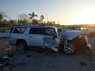 2020 GMC Yukon XL SLT z VIN 1GKS1GKC6LR238395, wystawiony jako IAAI lot #41522887 z przebiegiem Nie podano mil oraz . Historia ofert i sprzedaży dostępna na DreamBid. Obrazek 13.