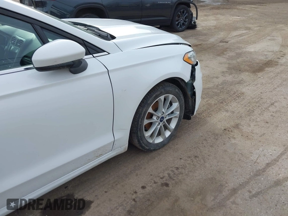 2020 Ford Fusion Hybrid SE with VIN 3FA6P0LU5LR195611, listed as a IAAI auction lot 41807998 with 128,439 mi miles. Bid and sale history available at carsss.com. Image 6.